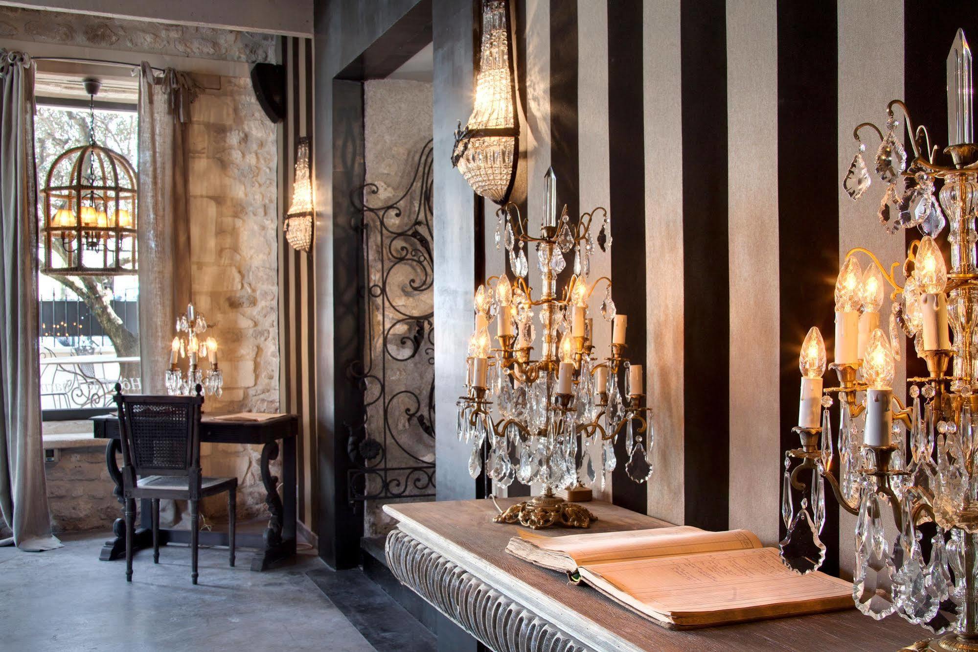 Hotel Gounod Saint-Rémy-de-Provence エクステリア 写真